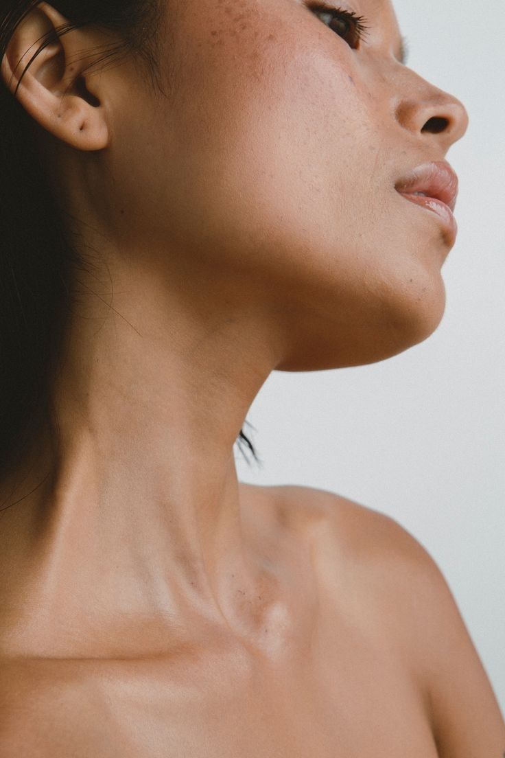 Jawline contouring